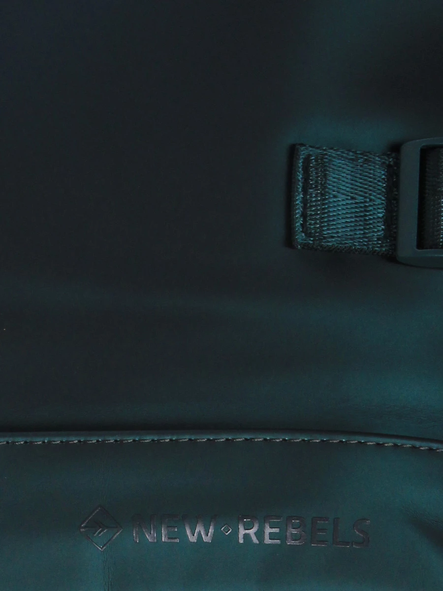 Sac à Dos Rolltop New Rebels William L - Sacs à Dos Moderne et Fonctionnel – Image 4